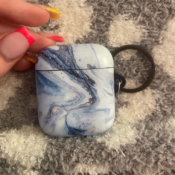 Blue marble airpod case - Picture 1 of 4
